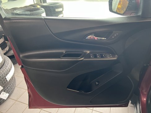 Used 2019 Chevrolet Equinox LT image 13