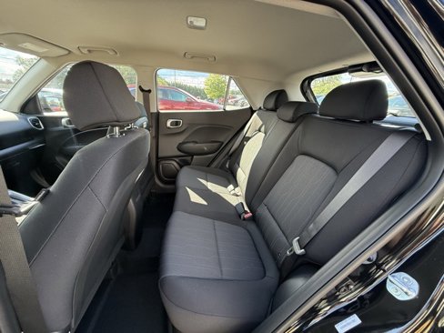 New 2025 Hyundai Venue SE image 13