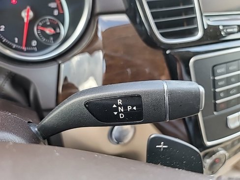 Used 2019 Mercedes-Benz GLE 400 4MATIC image 23