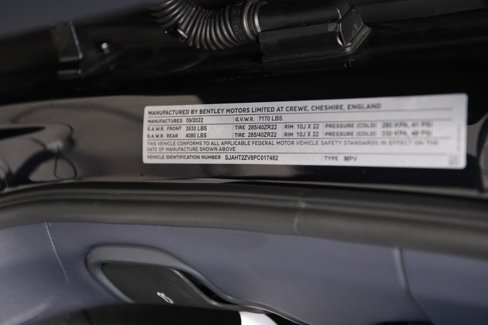 Used 2023 Bentley Bentayga Extended Wheelbase image 29
