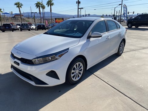 Used 2023 Kia Forte LX image 2
