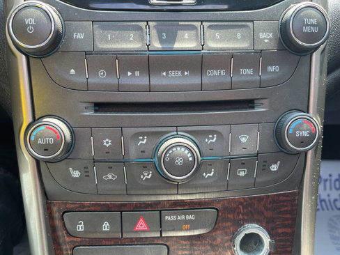 Used 2013 Chevrolet Malibu Eco w/ Navigation Package image 24