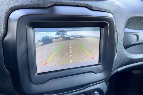 Used 2021 Jeep Renegade Latitude image 13