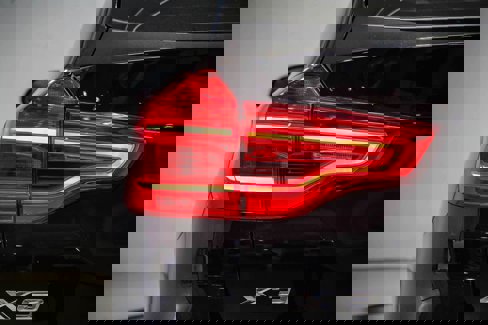 Used 2019 BMW X3 sDrive30i image 9