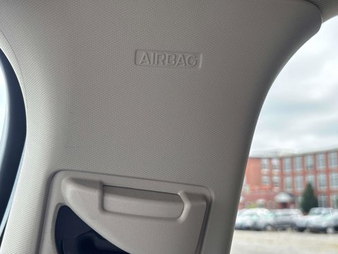 Used 2020 Ford Escape SE image 30