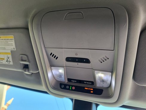 Used 2019 Chevrolet Equinox LT image 11