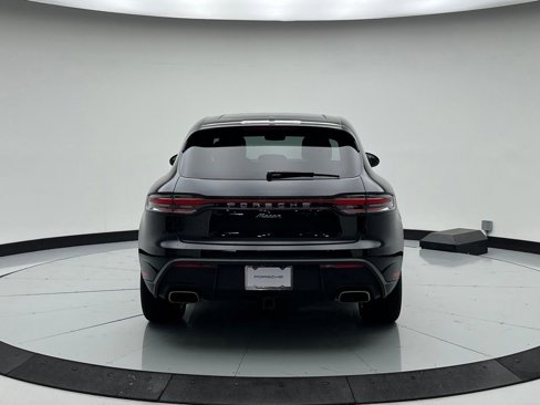 Certified 2024 Porsche Macan image 8