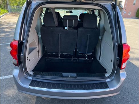 Used 2016 Dodge Grand Caravan American Value Package w/ UConnect Hands-Free Group image 15