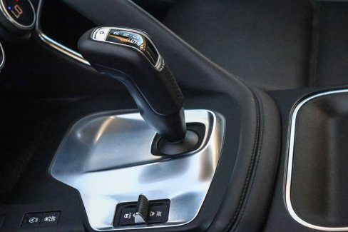 Used 2019 Jaguar E-PACE S image 19