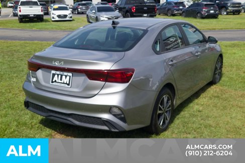 Used 2024 Kia Forte LXS image 6
