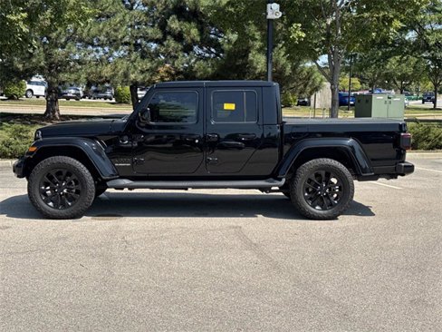 Used 2021 Jeep Gladiator Overland image 8
