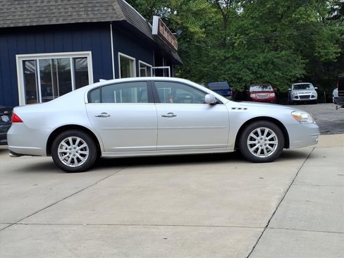Used 2011 Buick Lucerne CXL image 4
