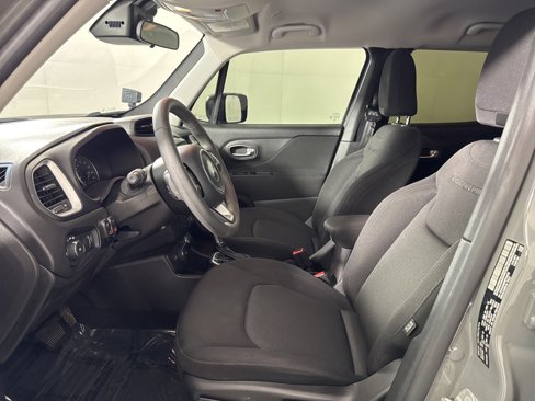 Used 2021 Jeep Renegade Sport image 14