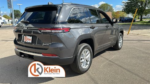 New 2025 Jeep Grand Cherokee Laredo X w/ Luxury Tech Group I image 8