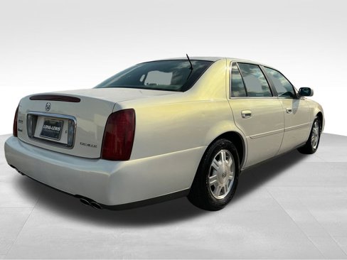 Used 2004 Cadillac De Ville image 5