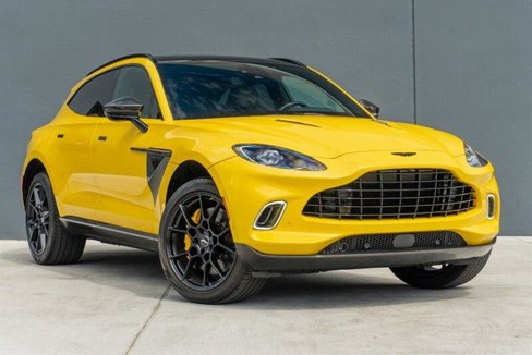 Used 2021 Aston Martin DBX image 1