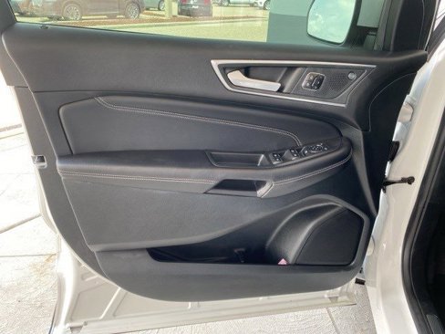 Certified 2023 Ford Edge Titanium image 8