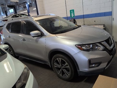 Used 2020 Nissan Rogue SV w/ Sun & Sound Touring Package image 1