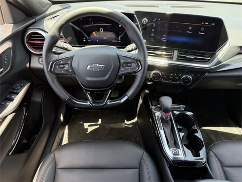 Used 2024 Chevrolet Trax RS w/ Sunroof Package image 10