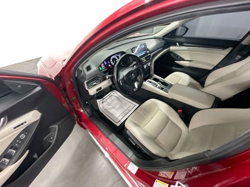 Used 2022 Honda Accord EX-L image 10