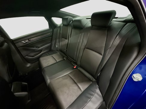 Used 2018 Honda Accord Sport image 29