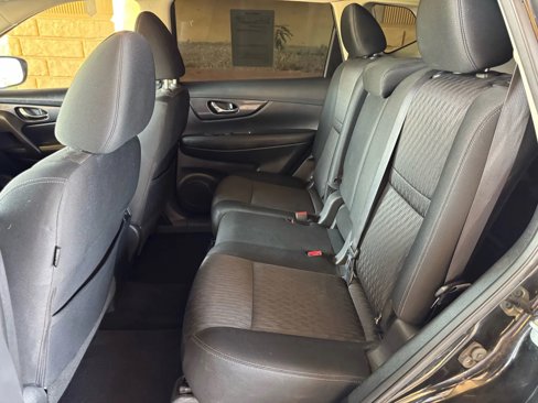 Used 2019 Nissan Rogue SV image 19