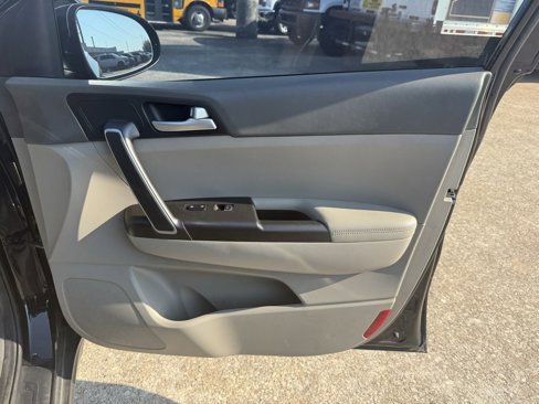 Used 2018 Kia Sportage LX w/ LX Popular Package image 20