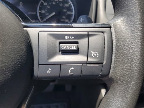 Used 2021 Nissan Rogue S image 18