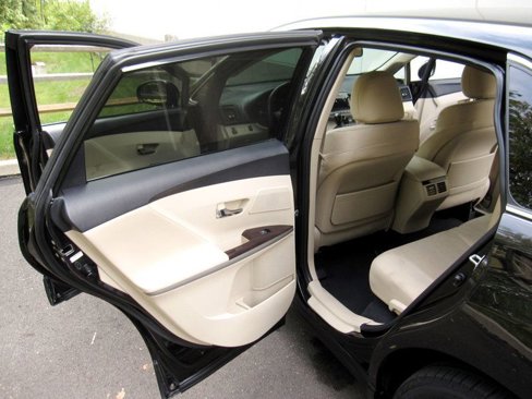 Used 2010 Toyota Venza AWD image 26