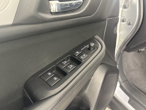 Used 2016 Subaru Outback 2.5i Premium image 12