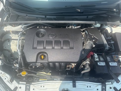 Used 2016 Toyota Corolla LE image 13