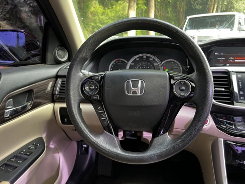 Used 2016 Honda Accord EX image 33