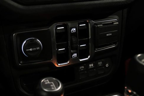 Used 2025 Jeep Gladiator Sport image 61