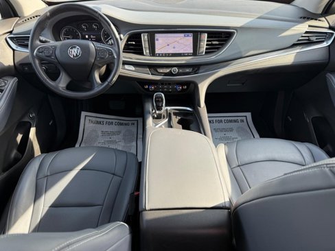 Used 2021 Buick Enclave Essence w/ Sport Touring Edition image 13