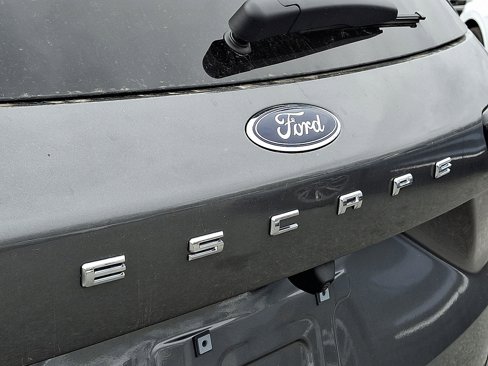 New 2025 Ford Escape Active w/ Cold Weather Package image 17