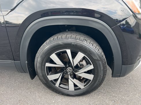 Used 2023 Volkswagen Atlas Cross Sport SE image 5