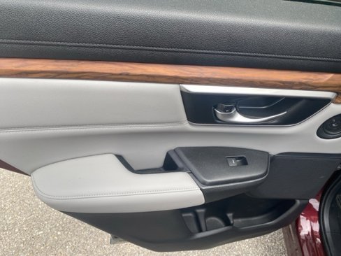 Used 2019 Honda CR-V Touring image 12