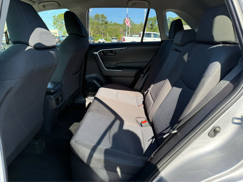 Used 2019 Toyota RAV4 LE image 23
