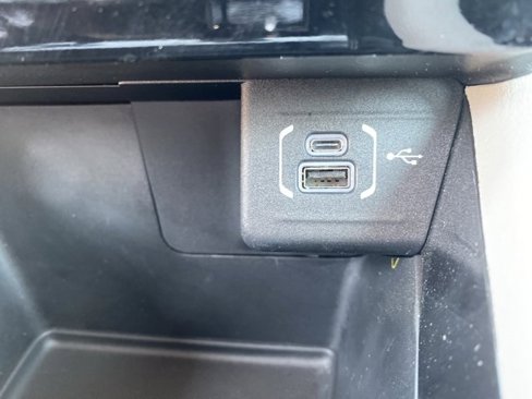 Certified 2022 Jeep Compass Limited w/ Elite Group image 19