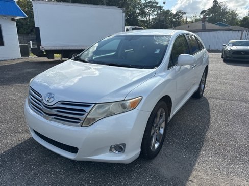Used 2010 Toyota Venza image 1