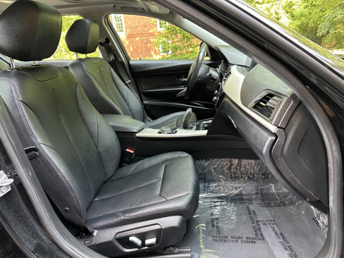 Used 2016 BMW 320i xDrive Sedan image 21