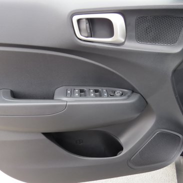 New 2025 Hyundai Venue SEL image 12