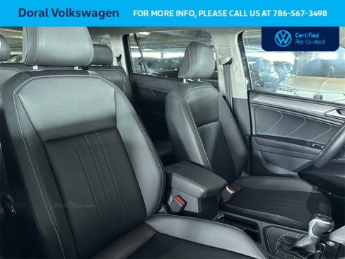 Used 2023 Volkswagen Tiguan SE image 27