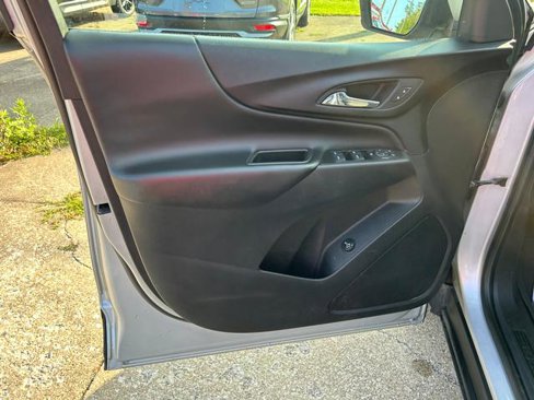 Used 2022 Chevrolet Equinox LT image 7