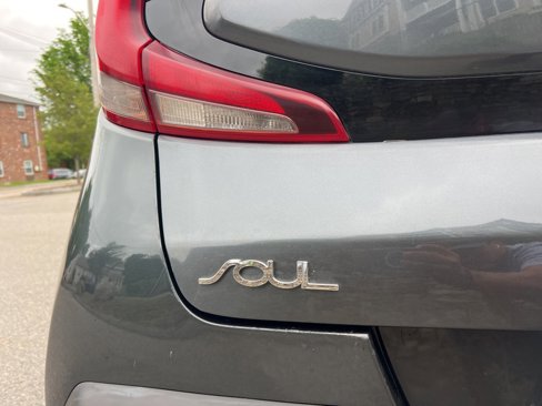Certified 2021 Kia Soul LX image 8