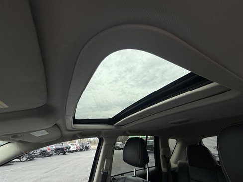 Used 2017 Jeep Compass High Altitude image 26