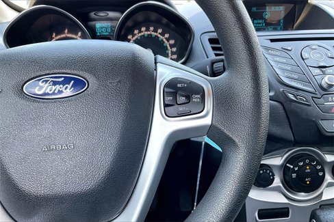 Used 2017 Ford Fiesta SE image 11