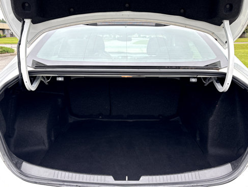 Used 2021 Chevrolet Malibu LT image 17