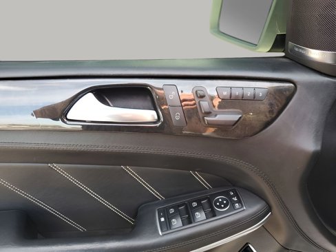 Used 2013 Mercedes-Benz GL 63 AMG 4MATIC image 23