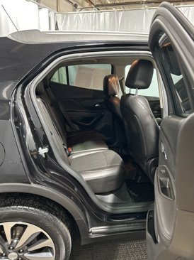 Certified 2021 Buick Encore Preferred w/ Safety Package image 17